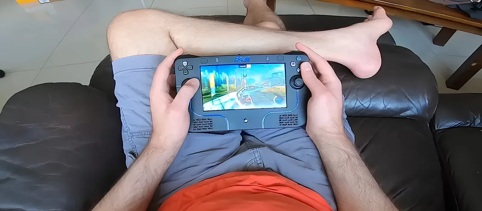Энтузиаст представил портативную консоль на базе PS4